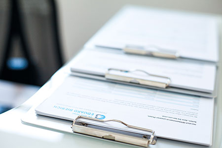 Kontaktieren Sie uns